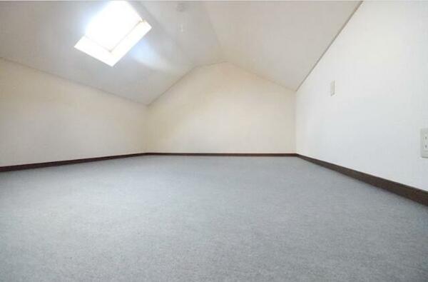 detached 東京都港区白金６丁目

地図を見る