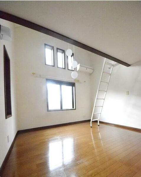 detached 東京都港区白金６丁目

地図を見る