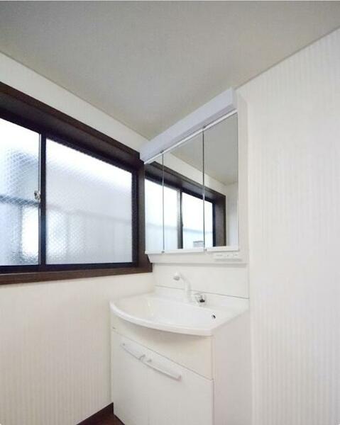 detached 東京都港区白金６丁目

地図を見る