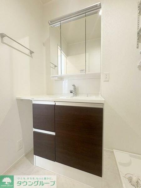 detached 東京都三鷹市北野４丁目

地図を見る