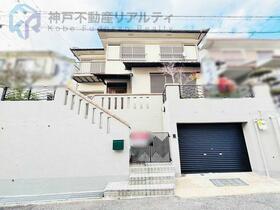 兵庫県神戸市垂水区歌敷山３丁目