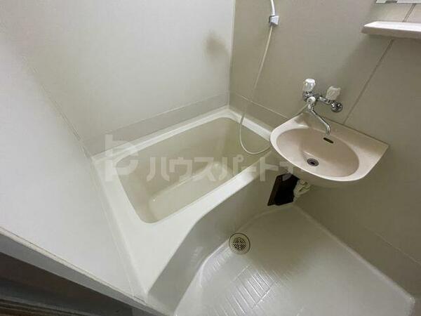 detached 埼玉県三郷市戸ケ崎

地図を見る