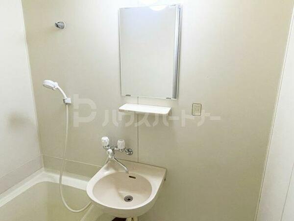 detached 埼玉県三郷市戸ケ崎

地図を見る