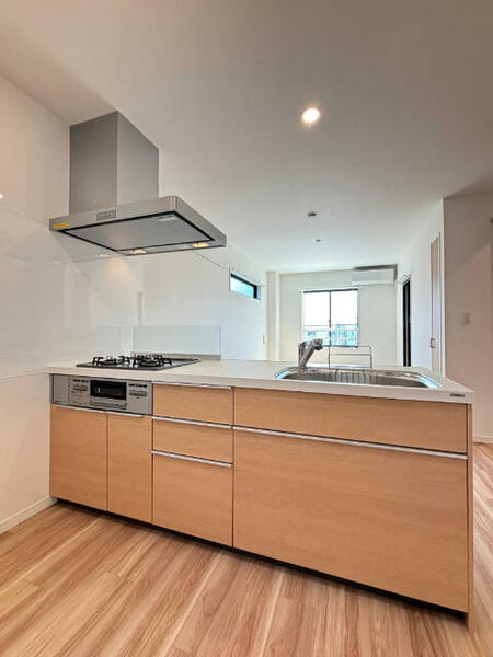 detached 東京都三鷹市上連雀３丁目

地図を見る