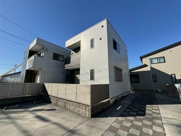 detached 埼玉県越谷市大字南荻島

地図を見る