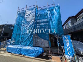 東京都三鷹市深大寺３丁目