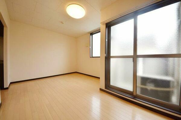 detached 東京都東久留米市浅間町２丁目

地図を見る