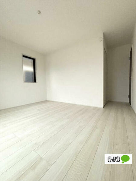 detached 埼玉県吉川市中野
地図を見る