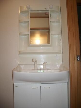 apartment 茨城県坂東市上出島
地図を見る