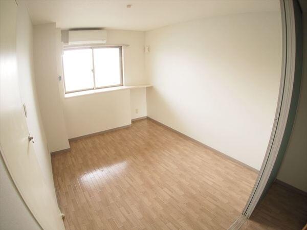 apartment 埼玉県比企郡滑川町月の輪３丁目
地図を見る