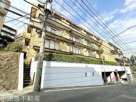 ライオンズマンション生田〜南西角につき日当たり・通風良好〜
