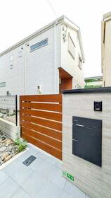 東京都練馬区小竹町１丁目