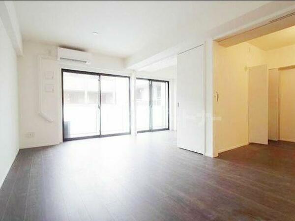 apartment 埼玉県八潮市大瀬２丁目
地図を見る