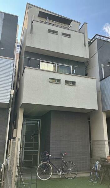 detached 東京都渋谷区代々木１丁目

地図を見る