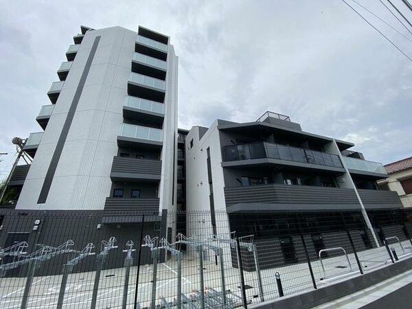 detached 東京都杉並区上高井戸２丁目

地図を見る