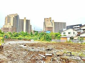 神奈川県川崎市高津区久地３丁目