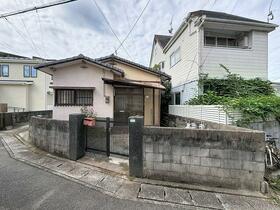 福岡県福岡市南区中尾３丁目
