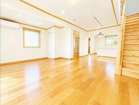 愛知県瀬戸市塩草が丘３丁目