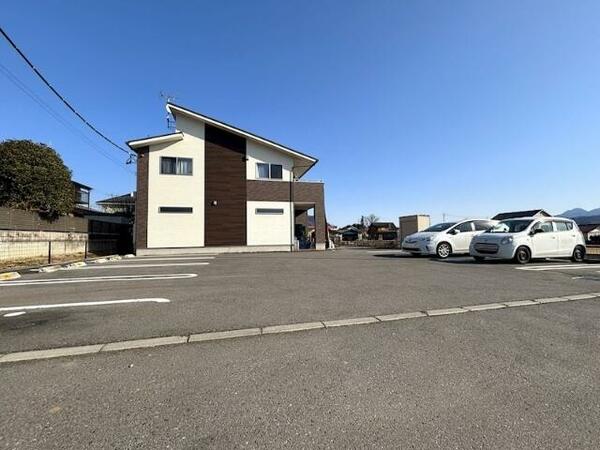apartment 群馬県吾妻郡中之条町大字西中之条
地図を見る