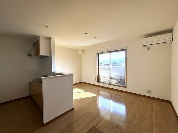 apartment 群馬県吾妻郡中之条町大字西中之条
地図を見る