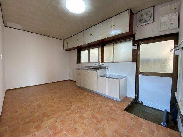 detached 埼玉県蓮田市大字根金

地図を見る