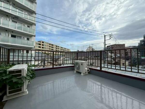 detached 東京都新宿区若葉３丁目

地図を見る