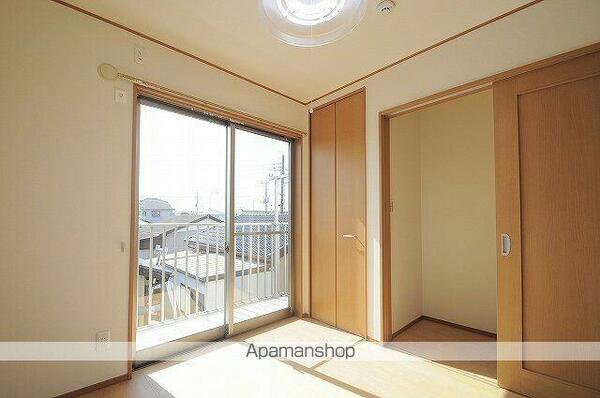 detached 埼玉県三郷市鷹野２丁目

地図を見る