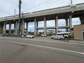 石川県野々市市二日市2丁目