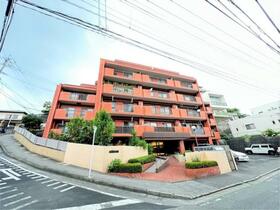 福岡県福岡市中央区平尾５丁目