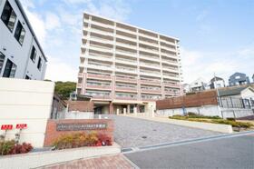 兵庫県神戸市垂水区小束山手2丁目