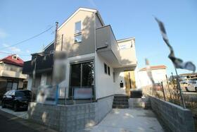 神奈川県座間市入谷西３丁目