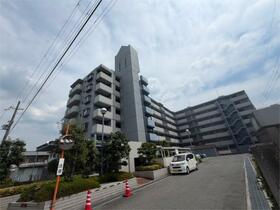 奈良県大和郡山市小泉町