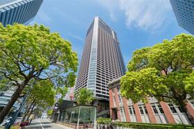 神奈川県横浜市中区北仲通５丁目