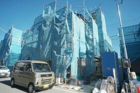 東京都三鷹市野崎３丁目