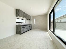 神奈川県藤沢市鵠沼橘２丁目