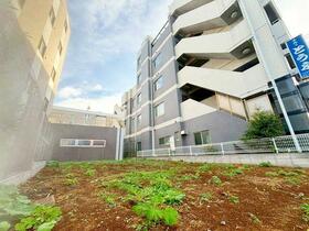 東京都三鷹市下連雀７丁目