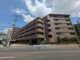 モナーク北越谷