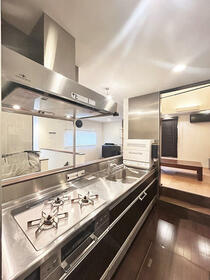 埼玉県越谷市大沢