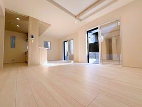 埼玉県さいたま市緑区大字中尾