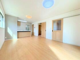 埼玉県上尾市向山２丁目