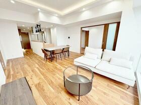 東急ド工ル・スカイマークタワー川口