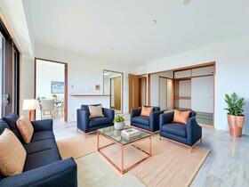 ルネ・グランテラス