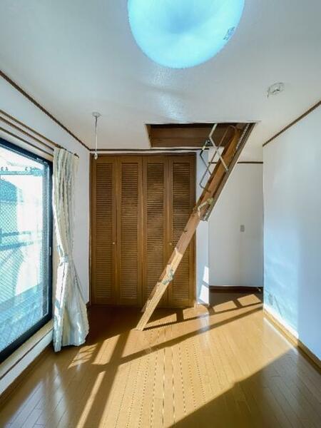 detached 東京都三鷹市下連雀５丁目

地図を見る