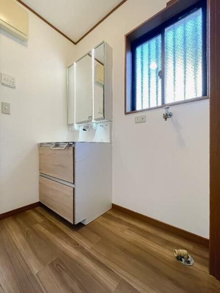 detached 東京都三鷹市下連雀５丁目

地図を見る