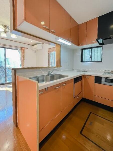 detached 東京都三鷹市下連雀５丁目

地図を見る