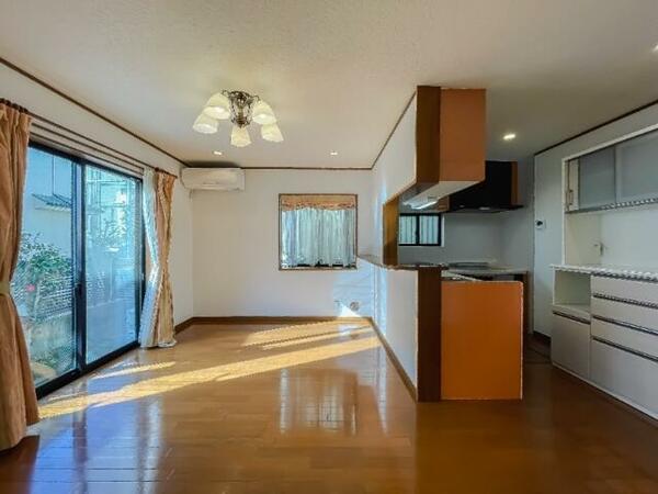 detached 東京都三鷹市下連雀５丁目

地図を見る