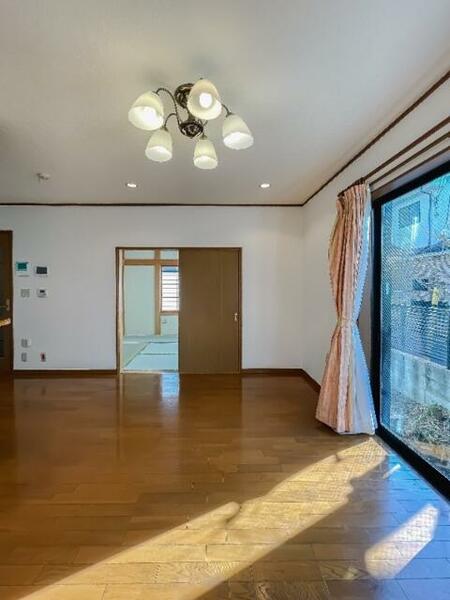 detached 東京都三鷹市下連雀５丁目

地図を見る