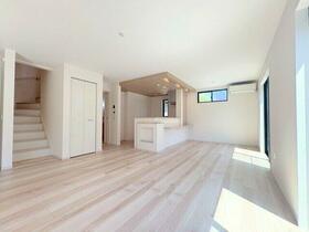 埼玉県さいたま市中央区大戸２丁目