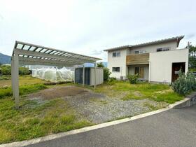 山梨県南都留郡富士河口湖町小立