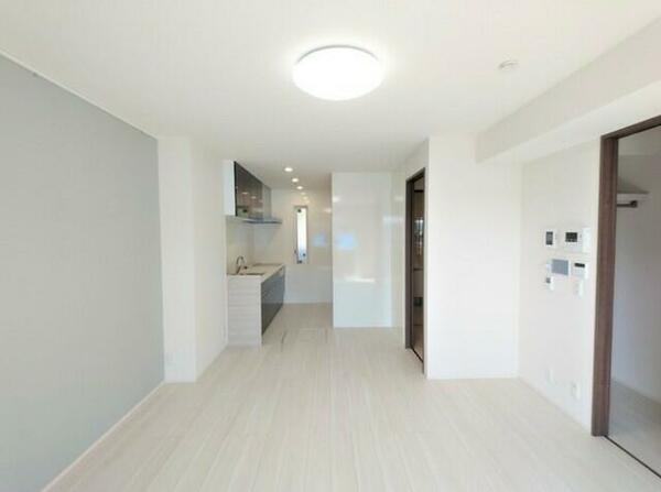 detached 東京都昭島市中神町２丁目

地図を見る